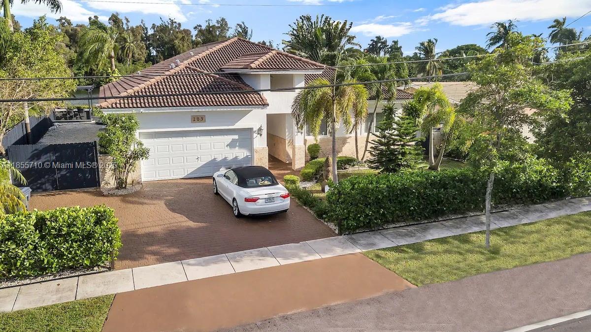 205 N 31st Ave #1 Hollywood, FL 33021