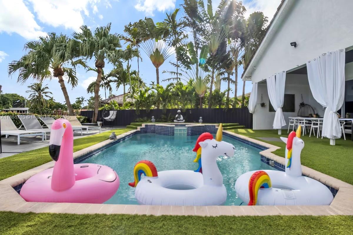 205 N 31st Ave #1 Hollywood, FL 33021