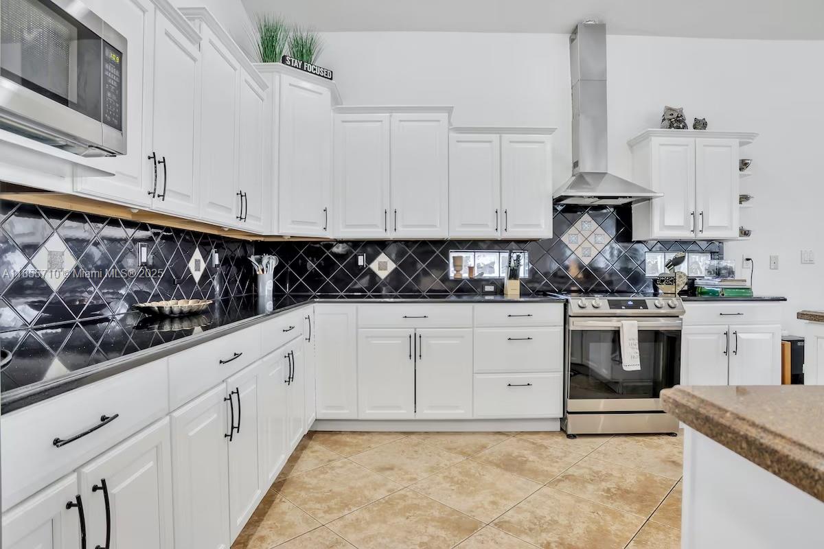 205 N 31st Ave #1 Hollywood, FL 33021