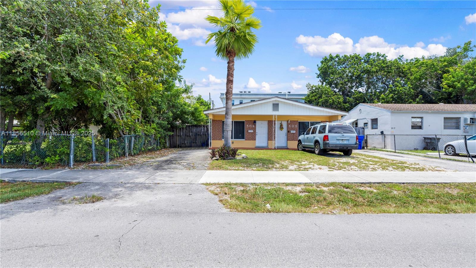 806 N 24th Ave #806