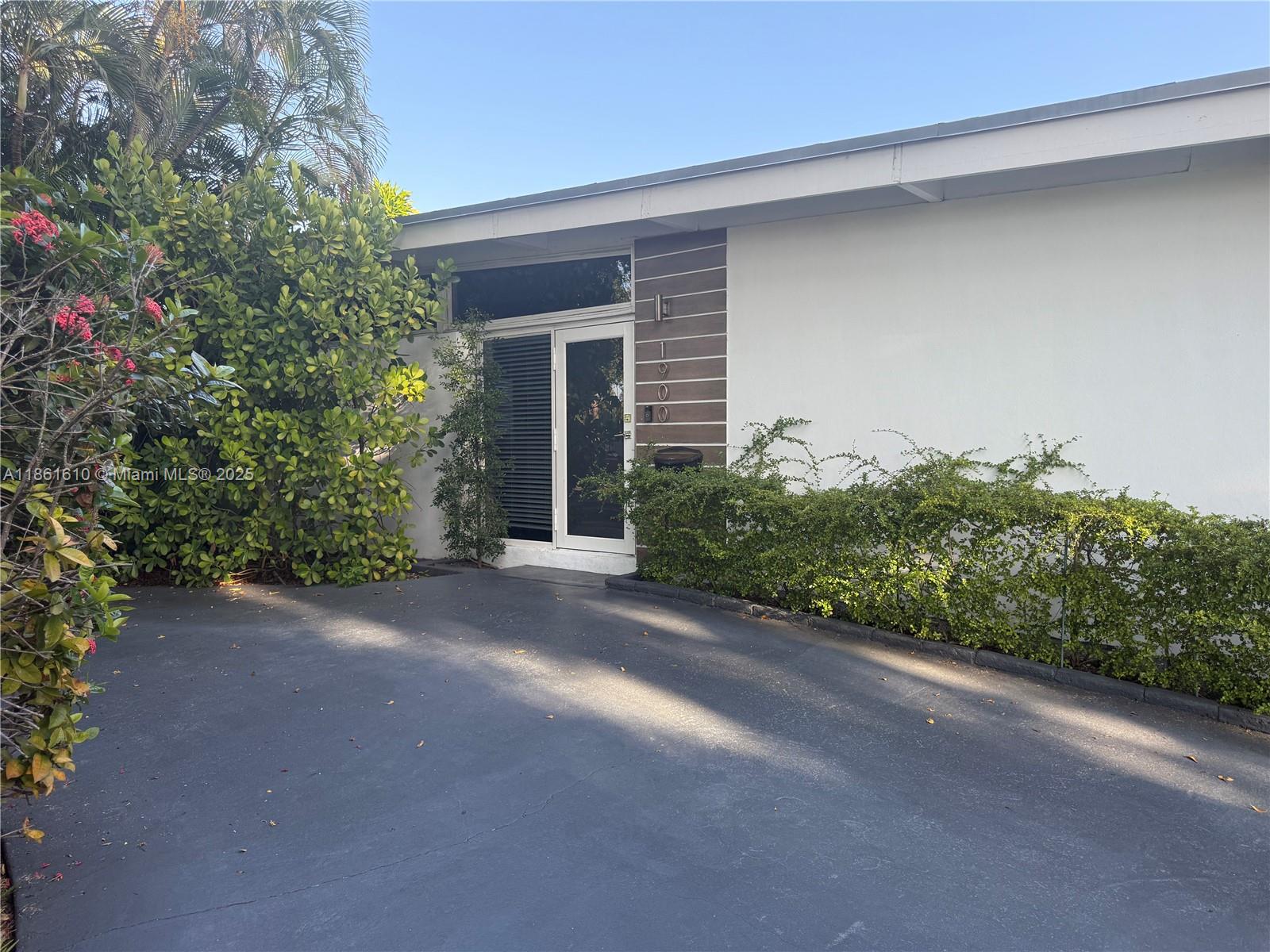 1900 Keystone Blvd North Miami, FL 33181