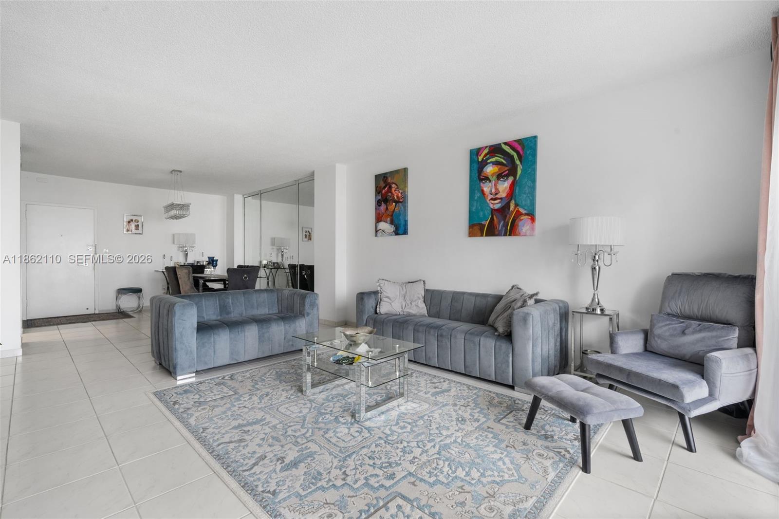 image Arlen House Condo10