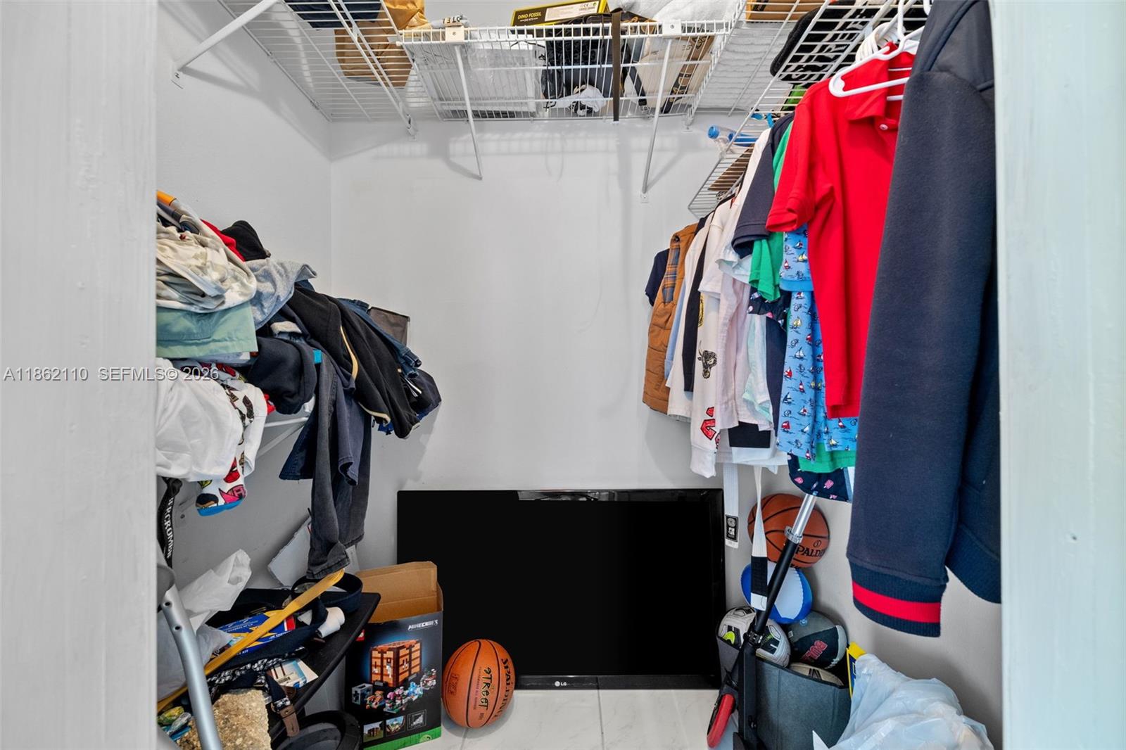 image Arlen House Condo18