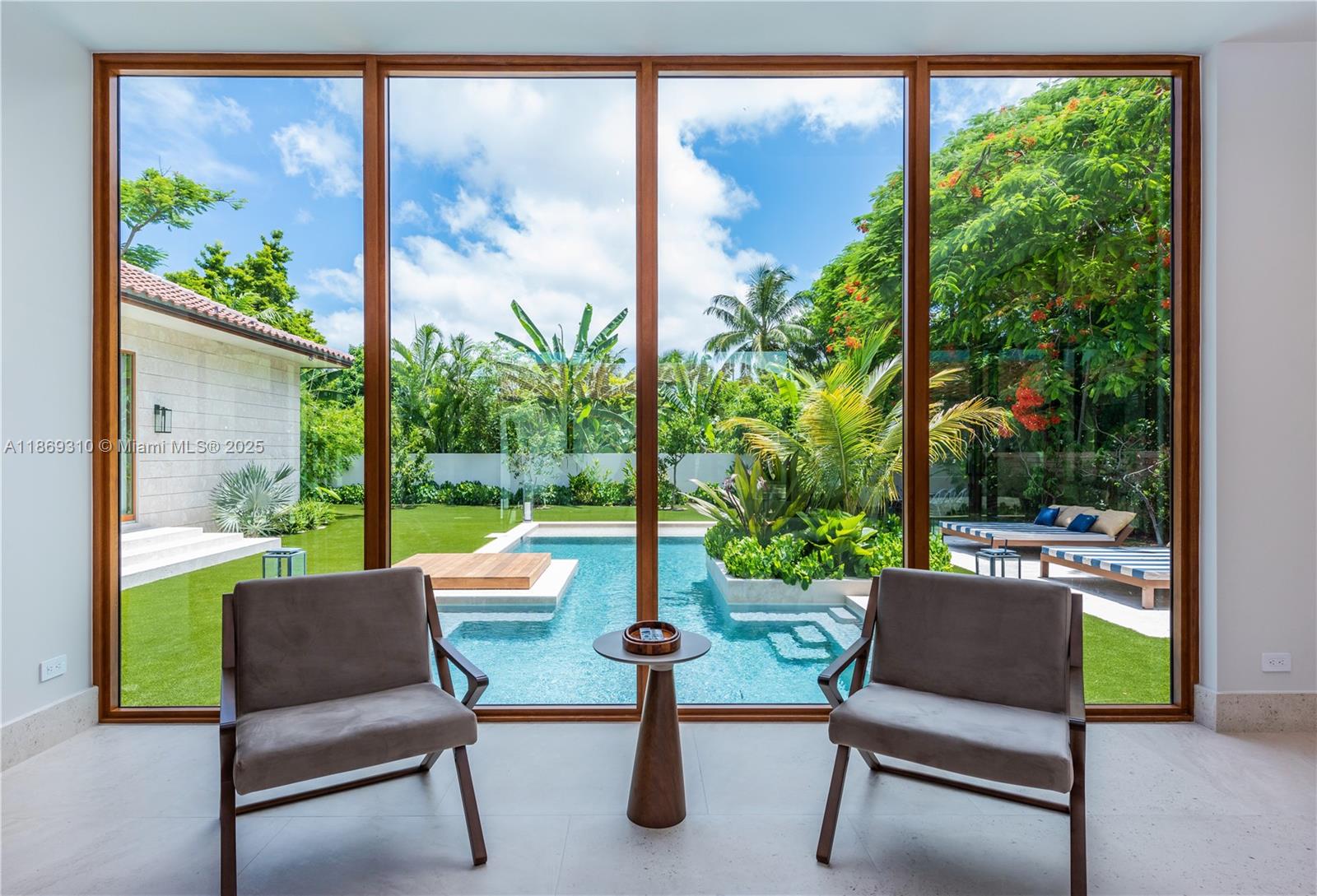 864 NE 84th St Miami, FL 33138