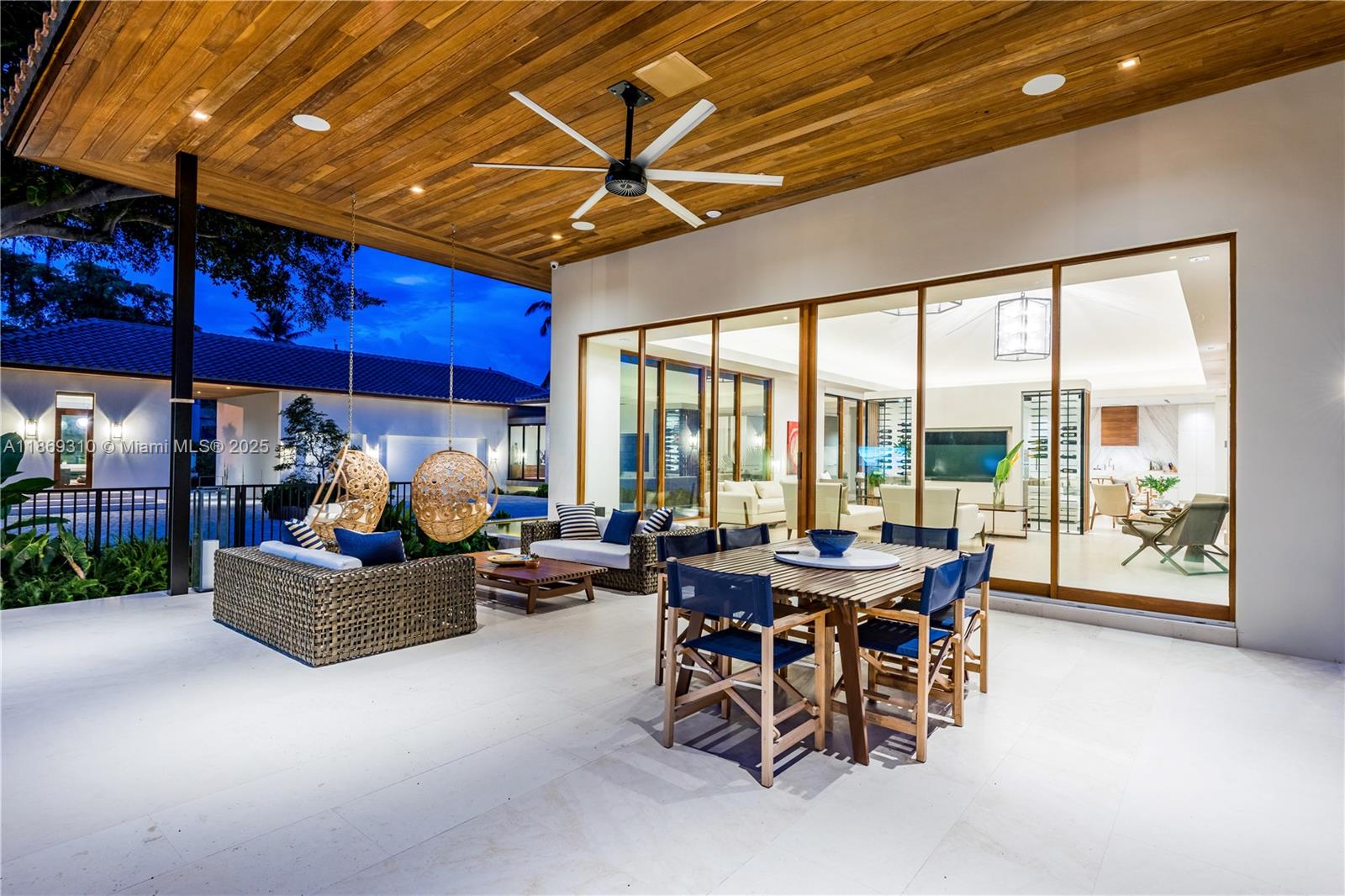 864 NE 84th St Miami, FL 33138