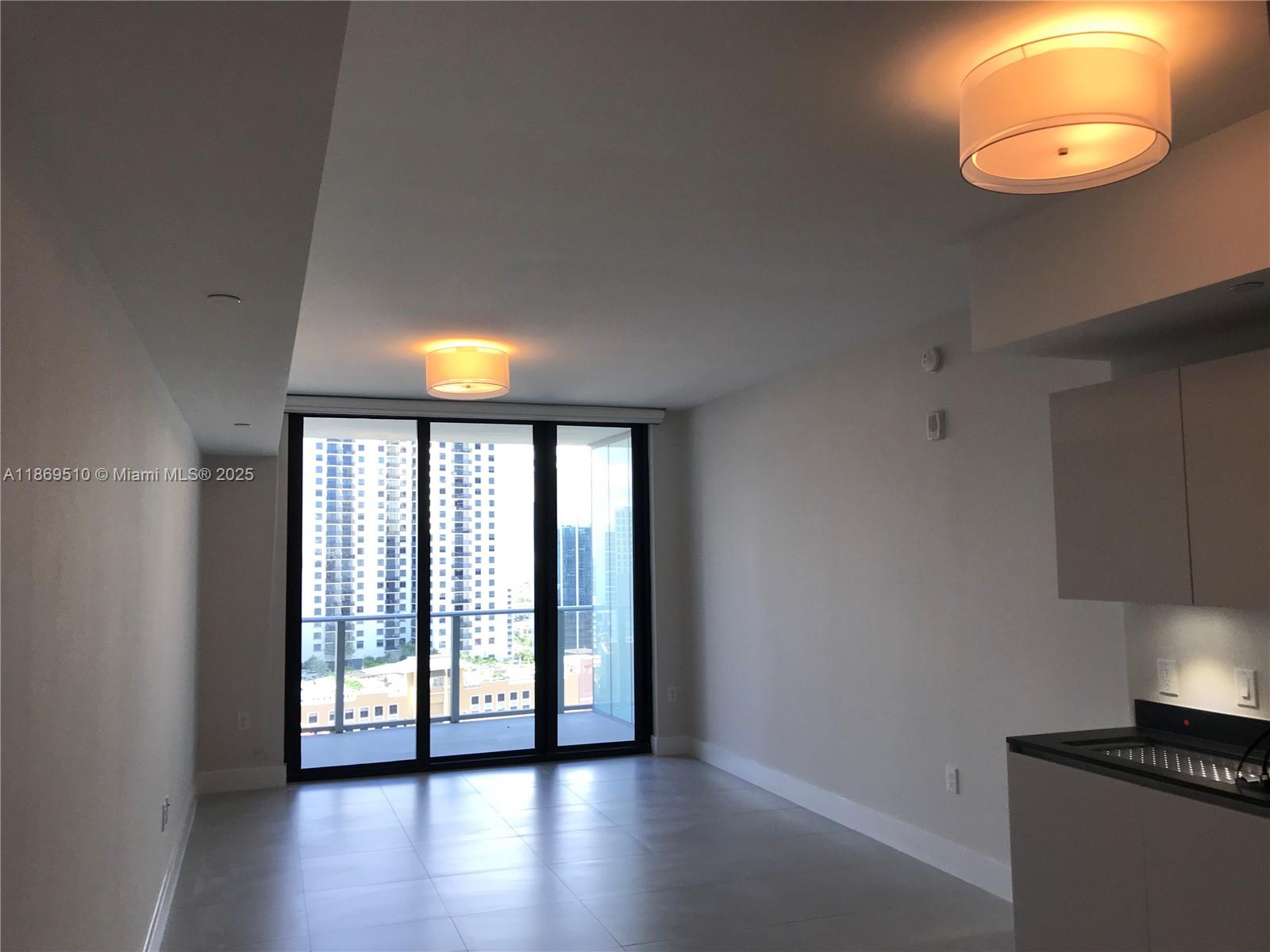 image 1010 Brickell27