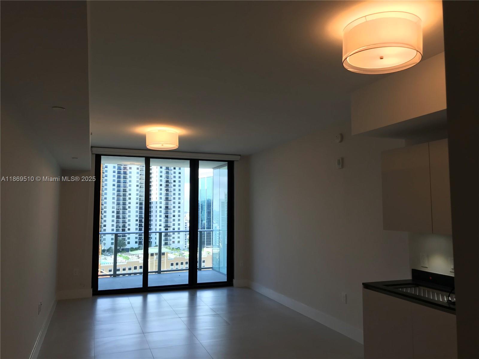 image 1010 Brickell3