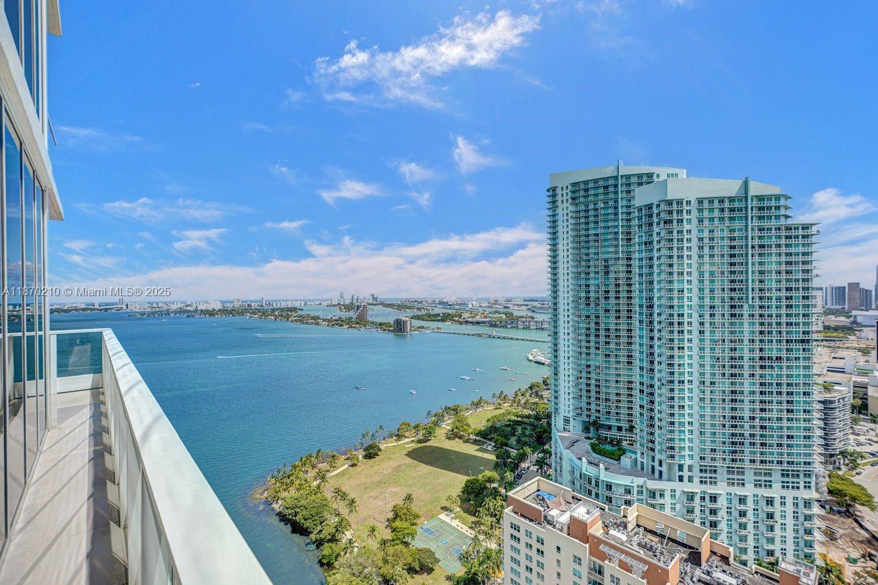image Paramount Bay20
