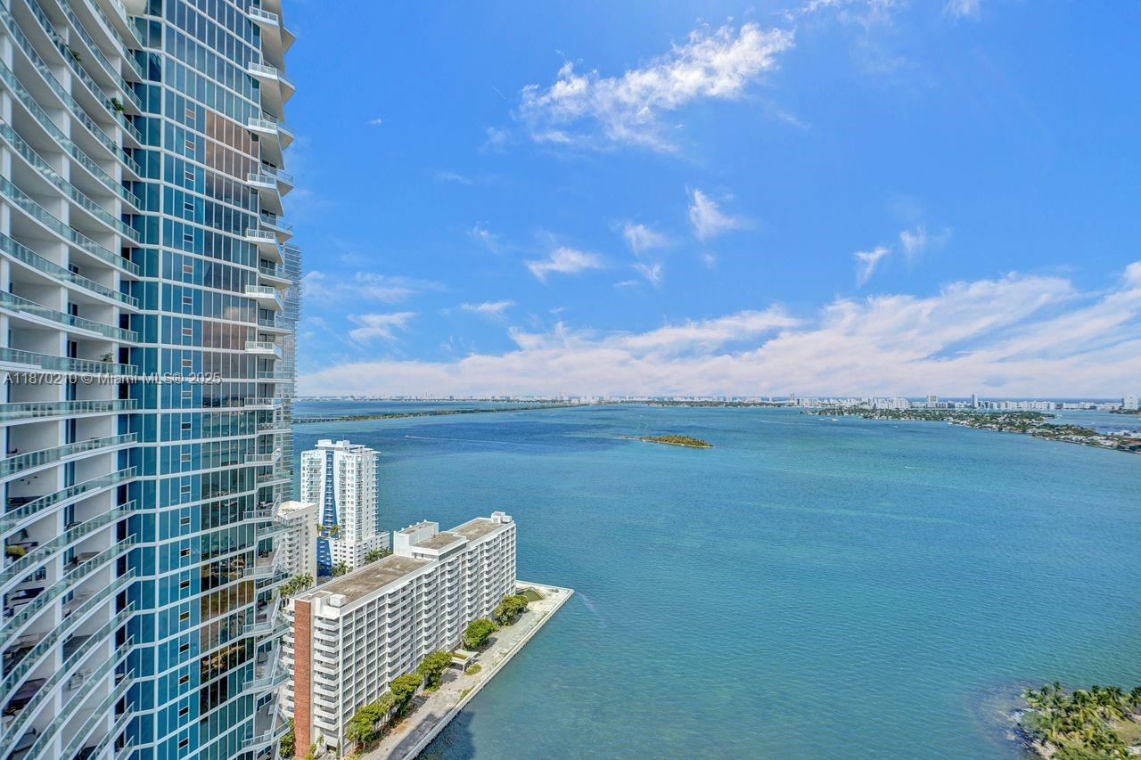 image Paramount Bay24
