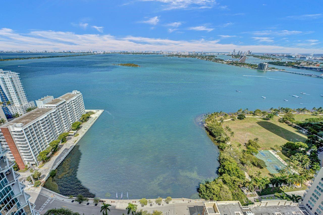 image Paramount Bay29