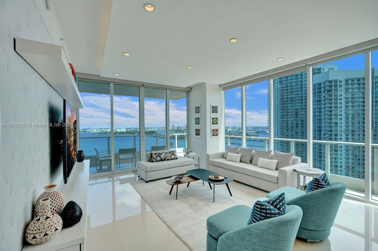 image Paramount Bay4