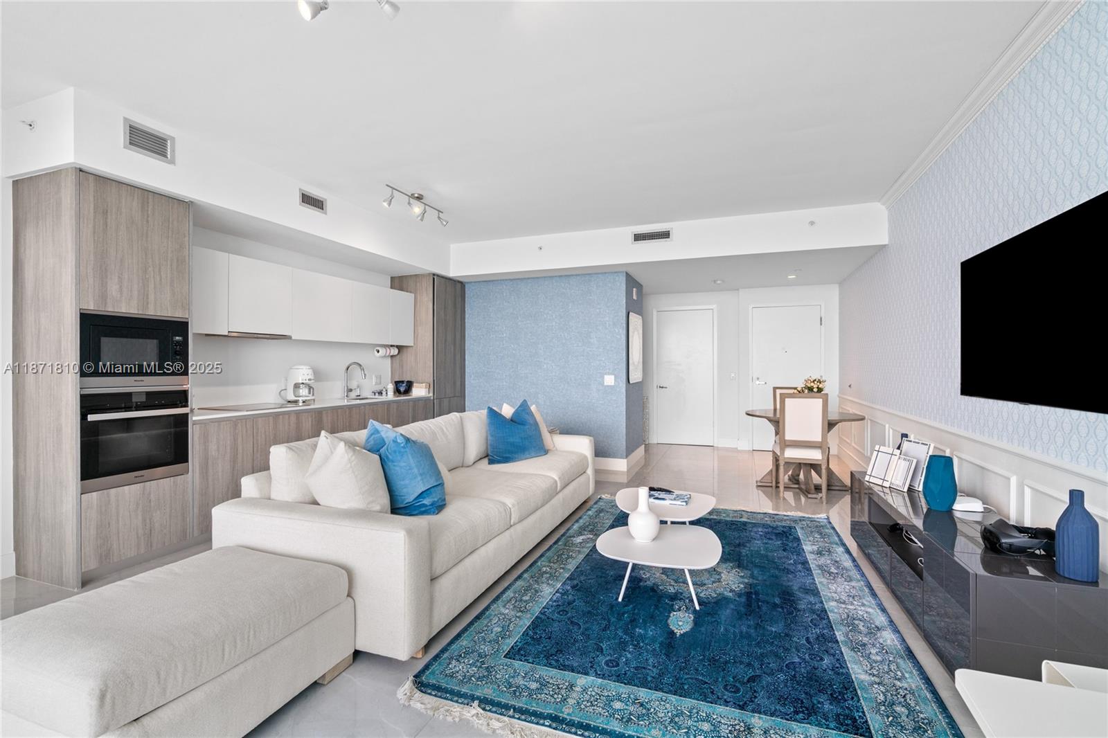 image Biscayne Beach Condo10