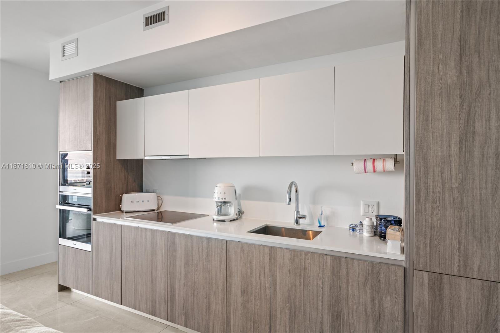 image Biscayne Beach Condo13