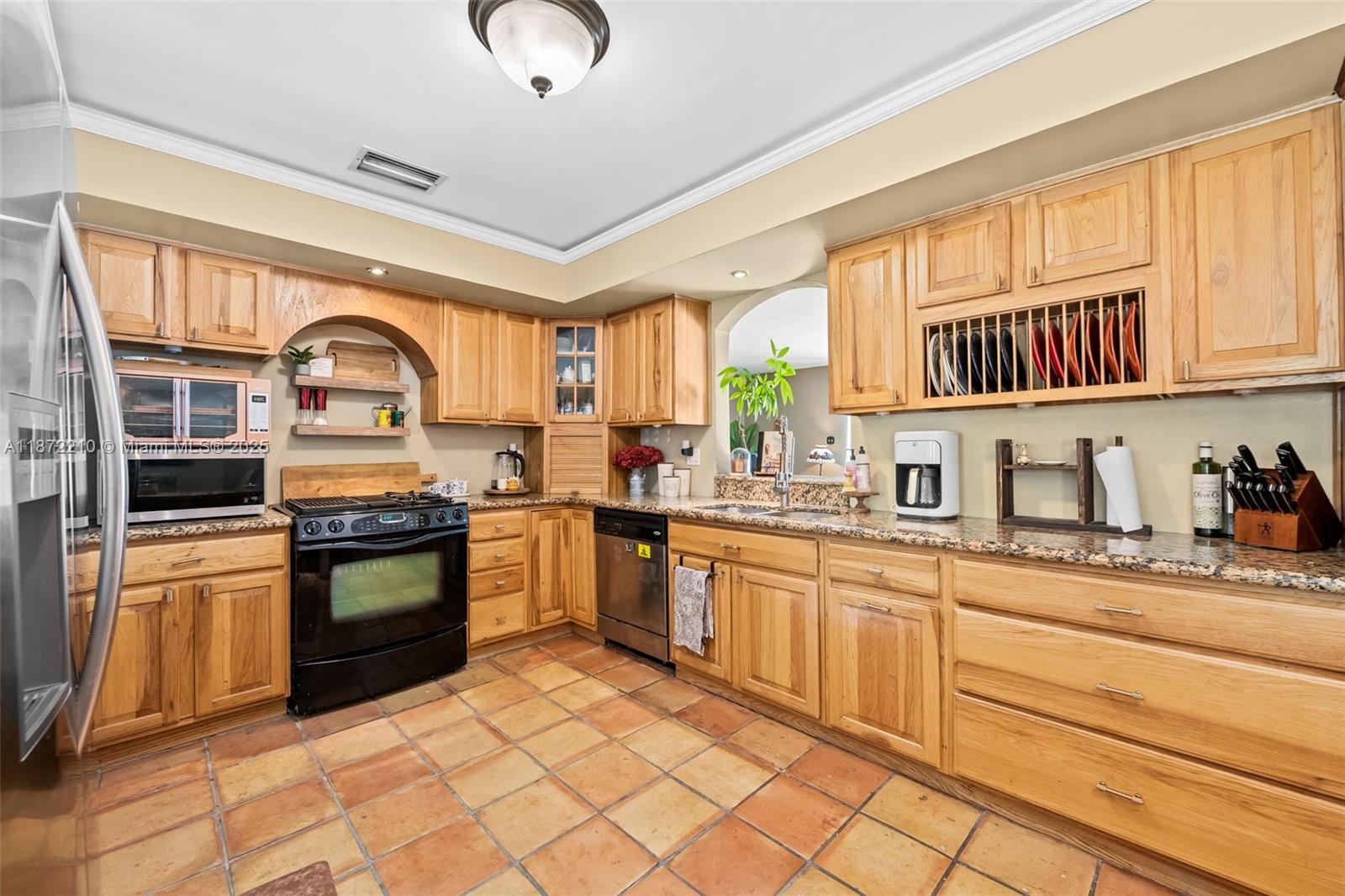 1925 N 39th Ave Hollywood, FL 33021