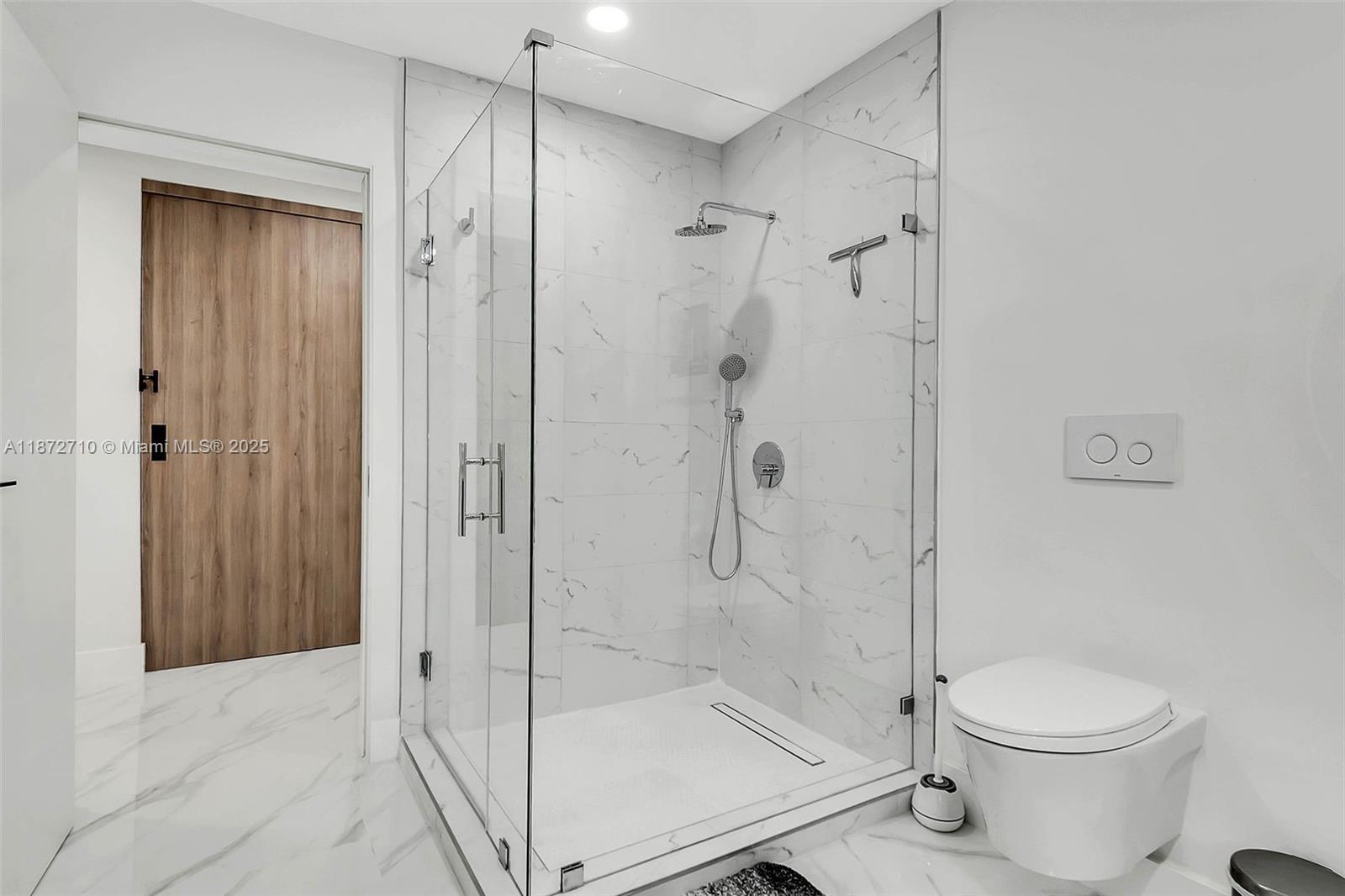 Undisclosed Address Pinecrest, FL 33156