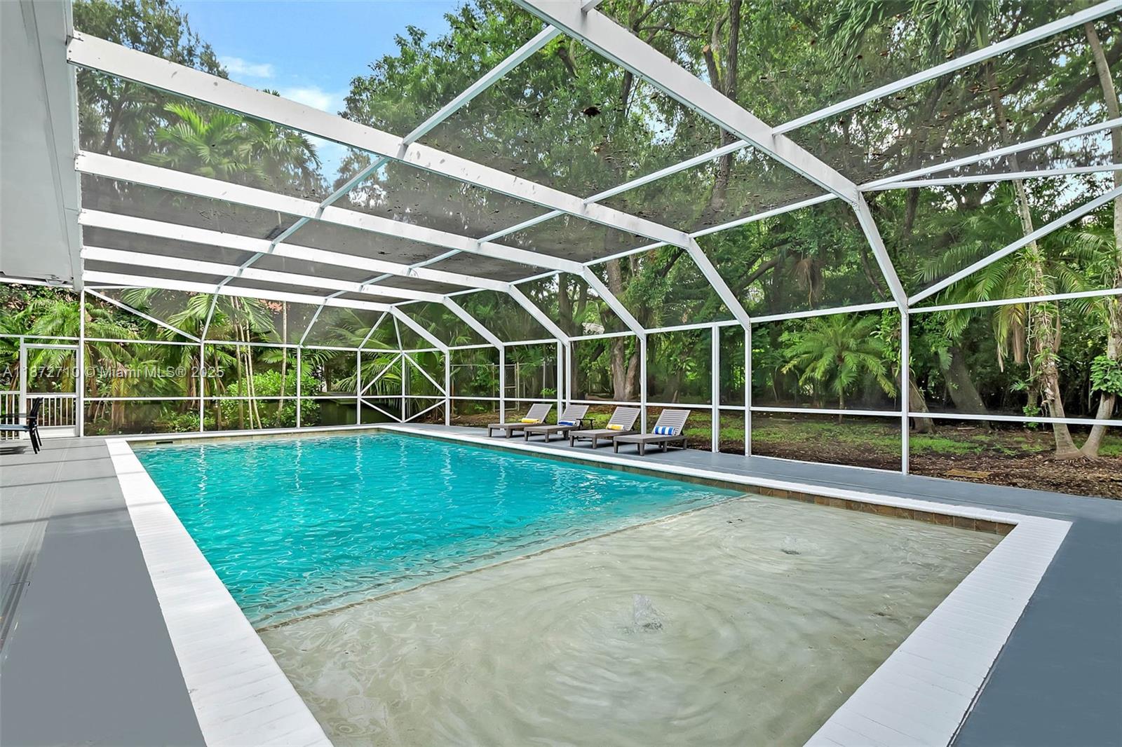 Undisclosed Address Pinecrest, FL 33156