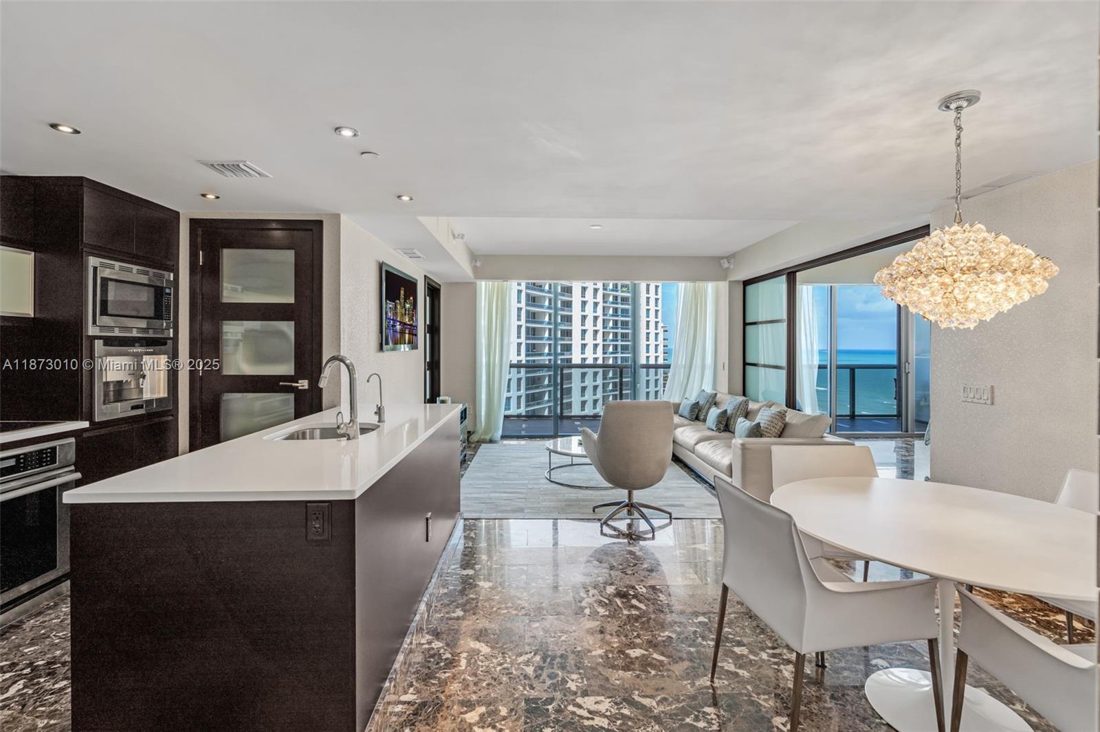 image Mei Condo14