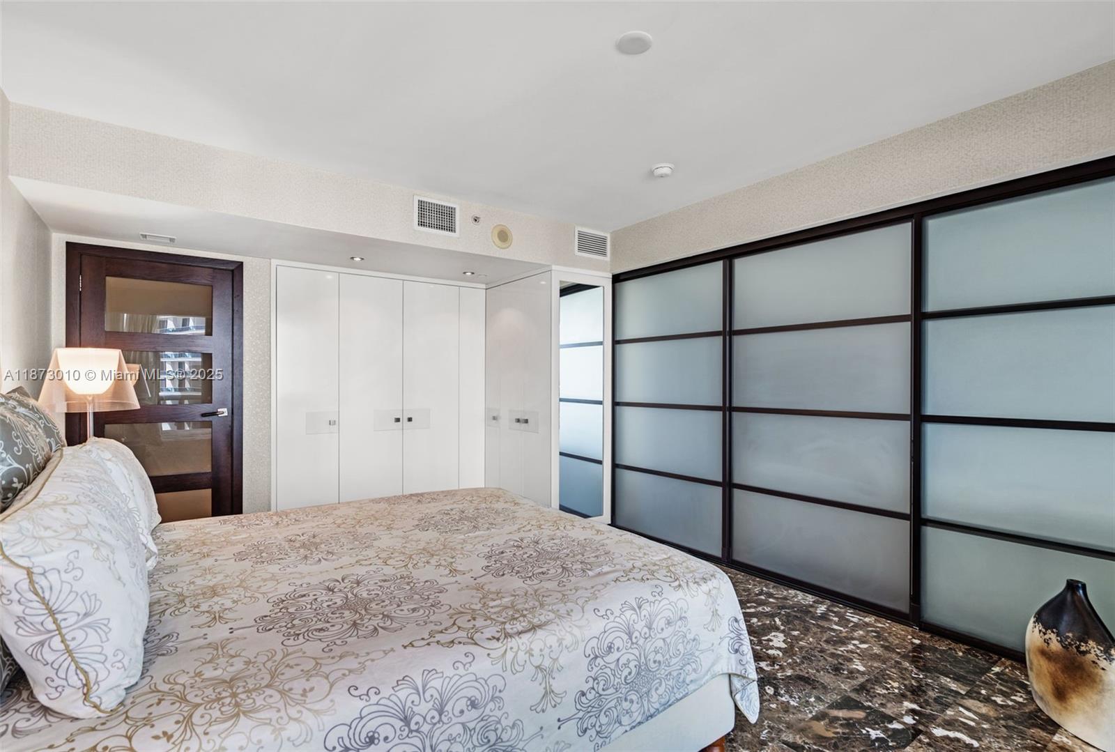 image Mei Condo18