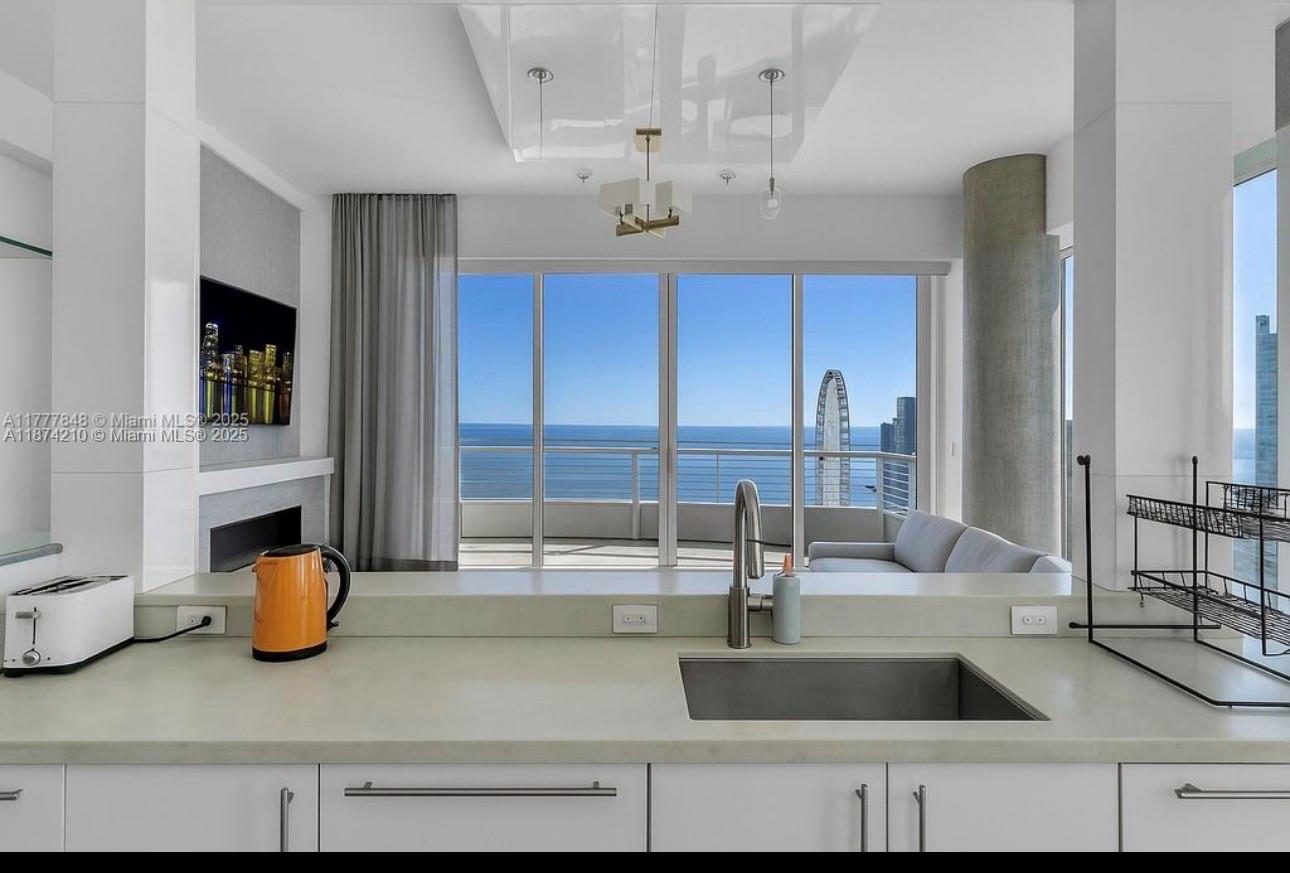 image Brickell Key11