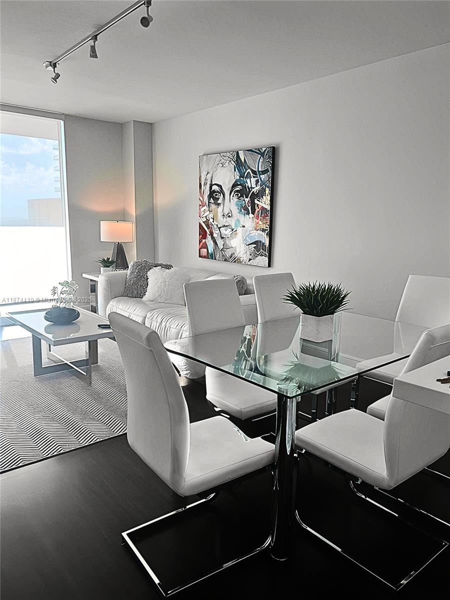 1250 S Miami Ave #2011