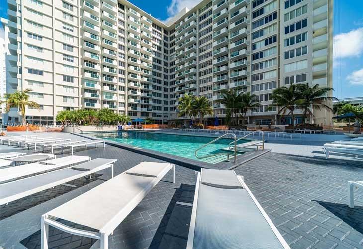 1200 West Ave #322