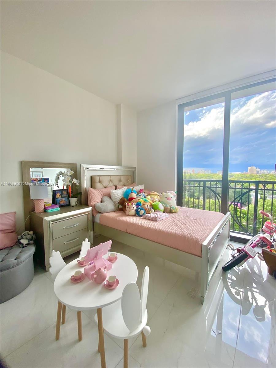 image Merrick Manor Condo28