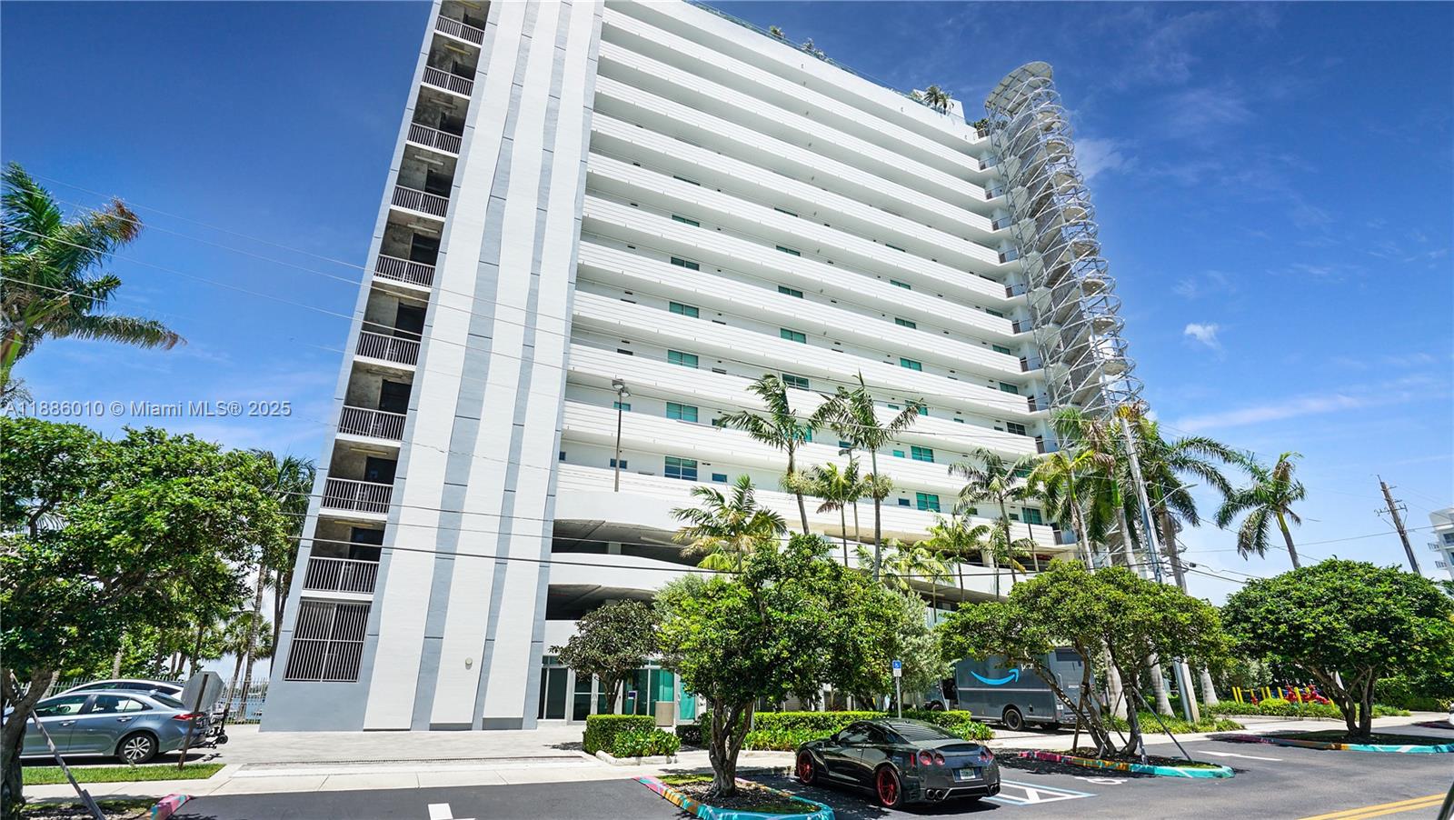 image Space 01 Condo50