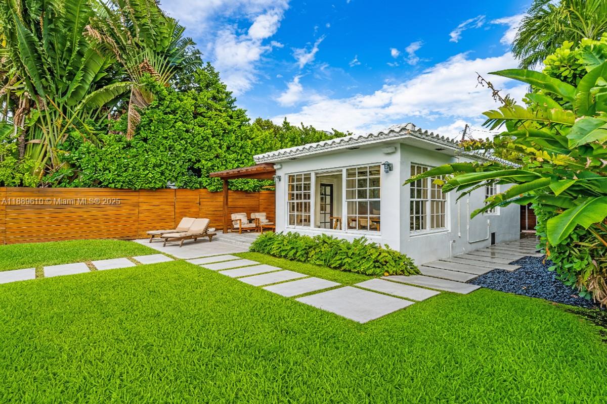 8 Century Ln Miami Beach, FL 33139 8 Century Ln Miami Beach, FL 33139