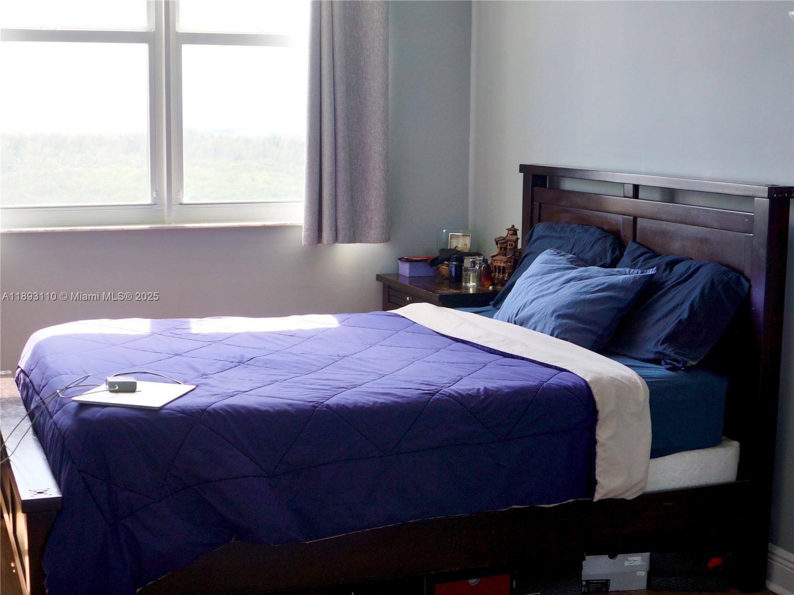 image Arlen House Condo16