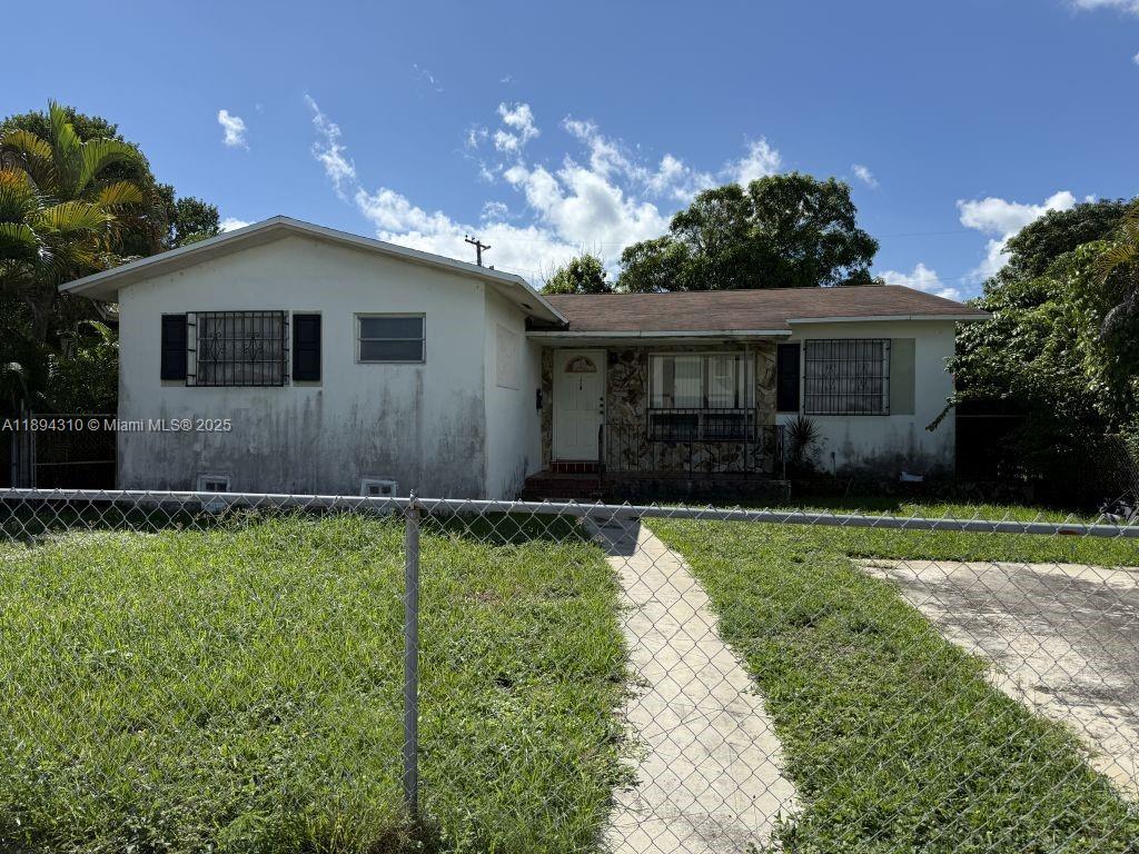 130 NW 48th St