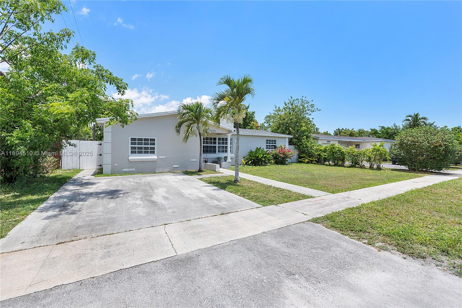 3301 NW 42nd St