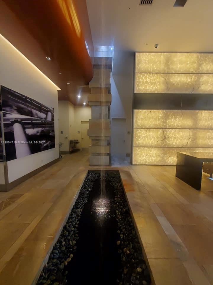 image 500 Brickell West Condo6