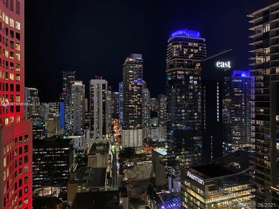 image 500 Brickell West Condo8