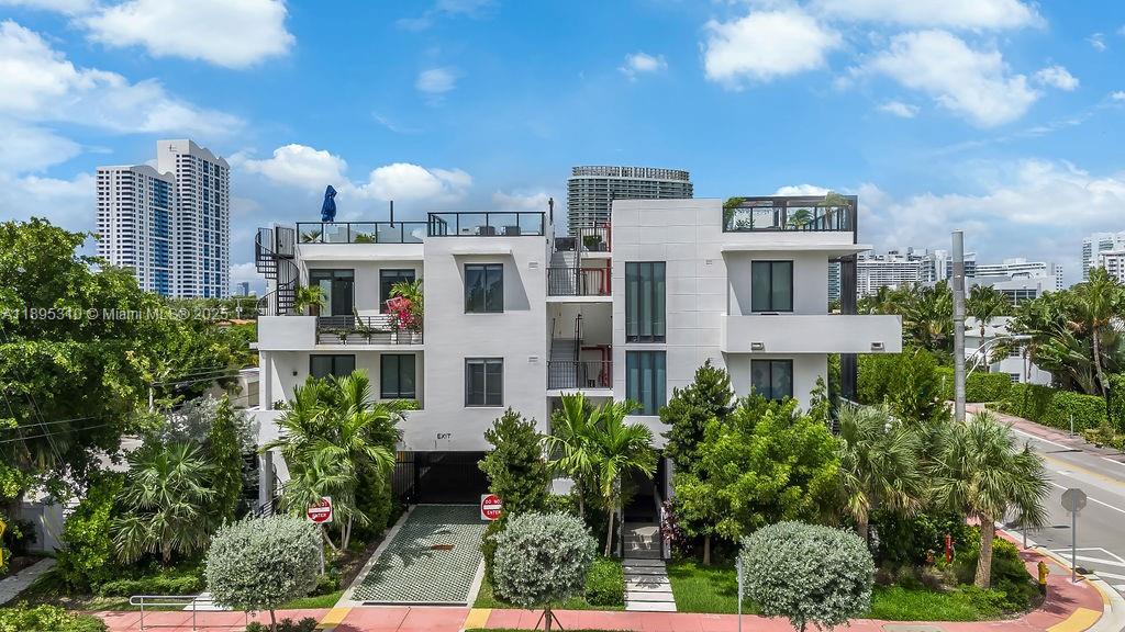 image Ten30 South Beach39