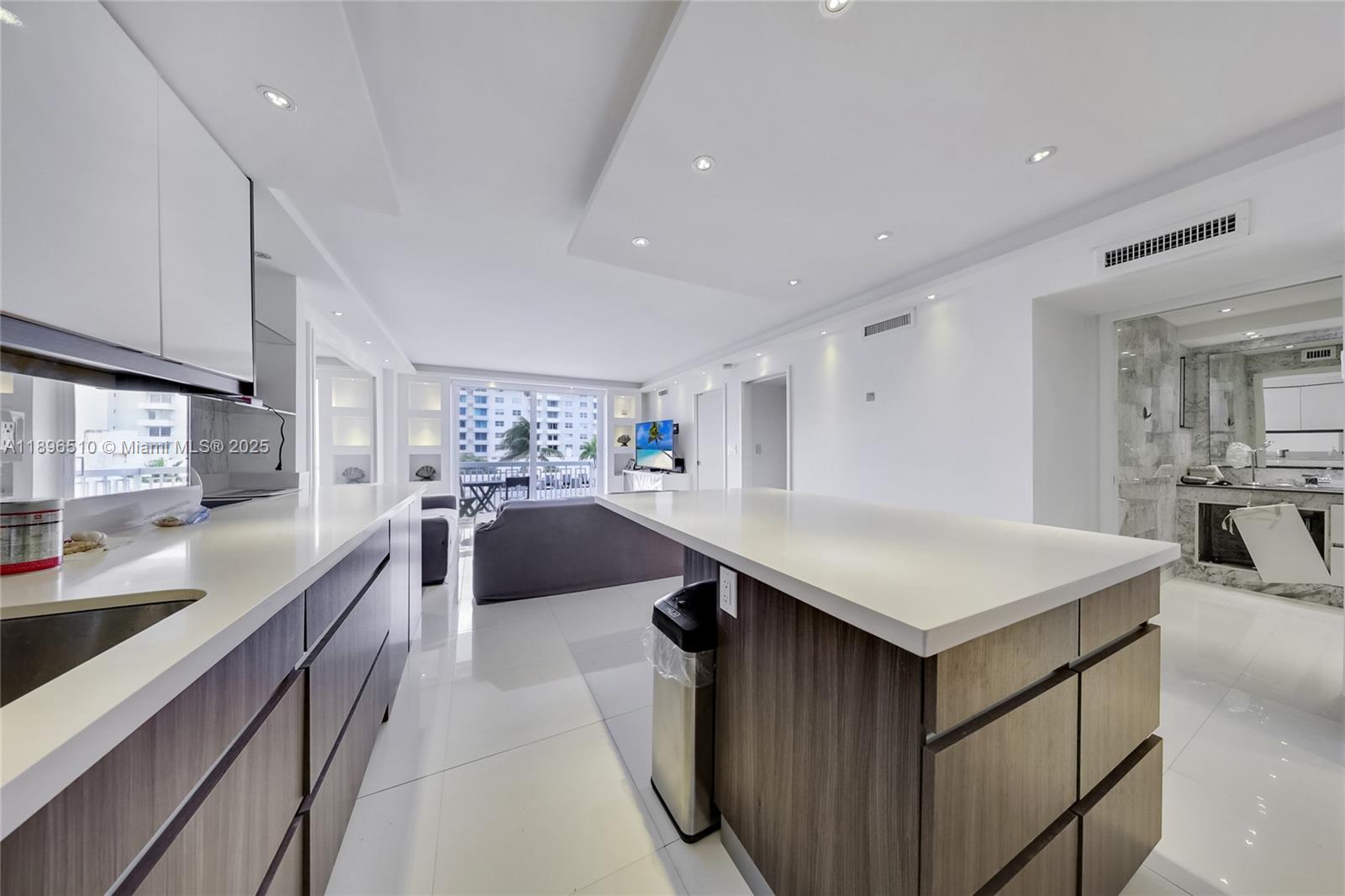 401 Ocean Dr #624 Miami Beach, FL 33139