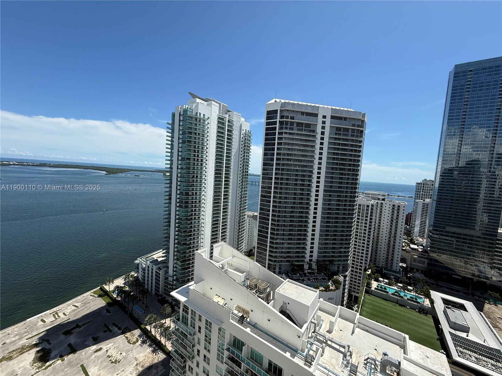 1200 Brickell Bay Dr #3915