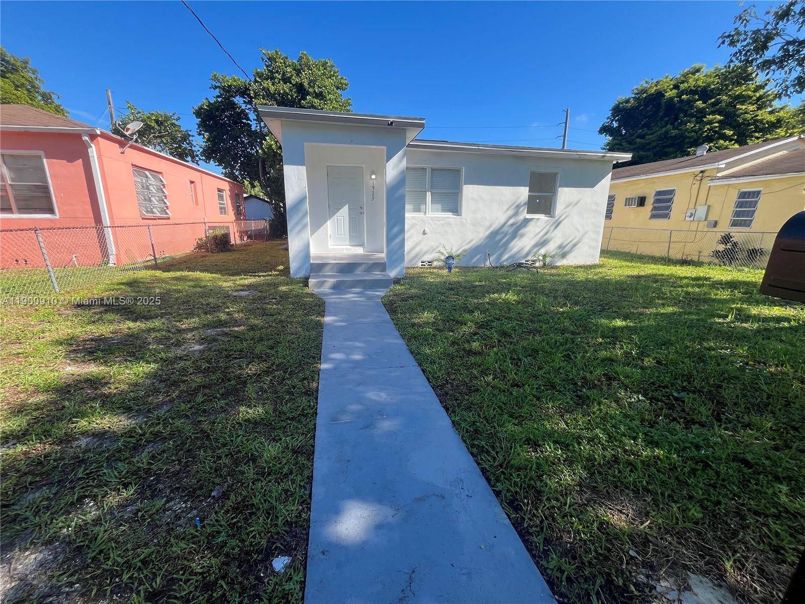 1923 NW 66th St #N/A