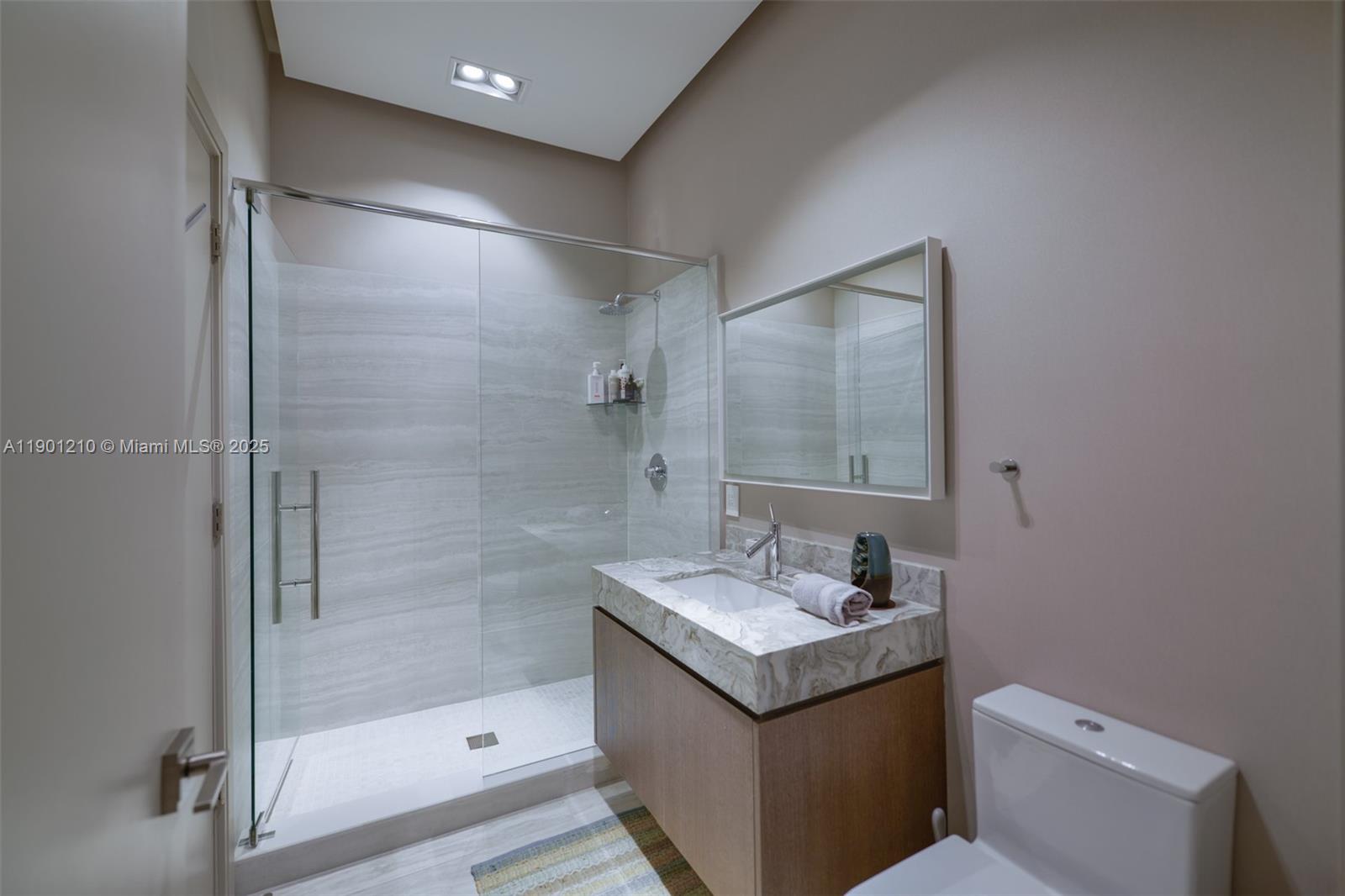 image Icon Brickell12