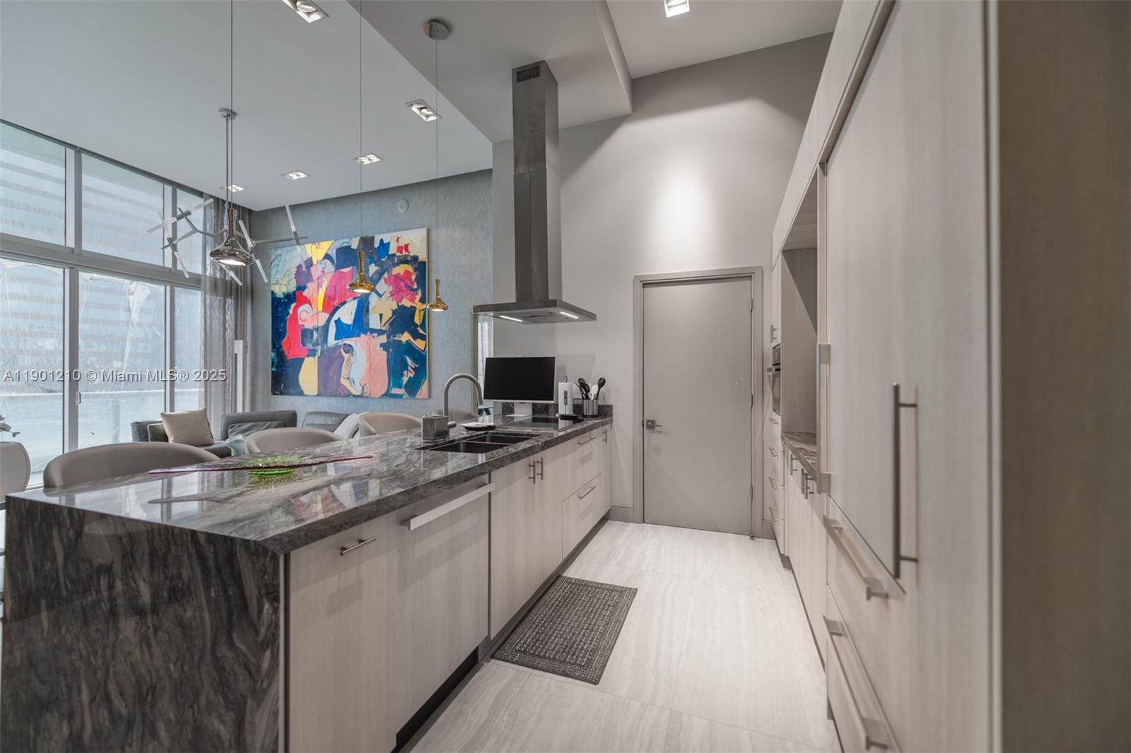 image Icon Brickell7