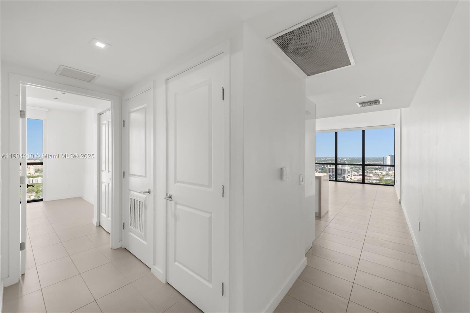 image Canvas Condo12