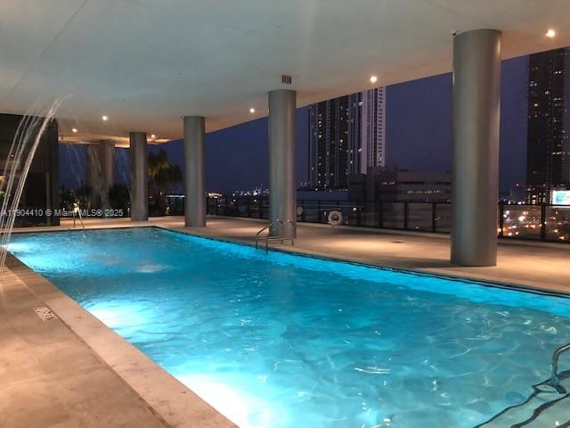 image Canvas Condo22