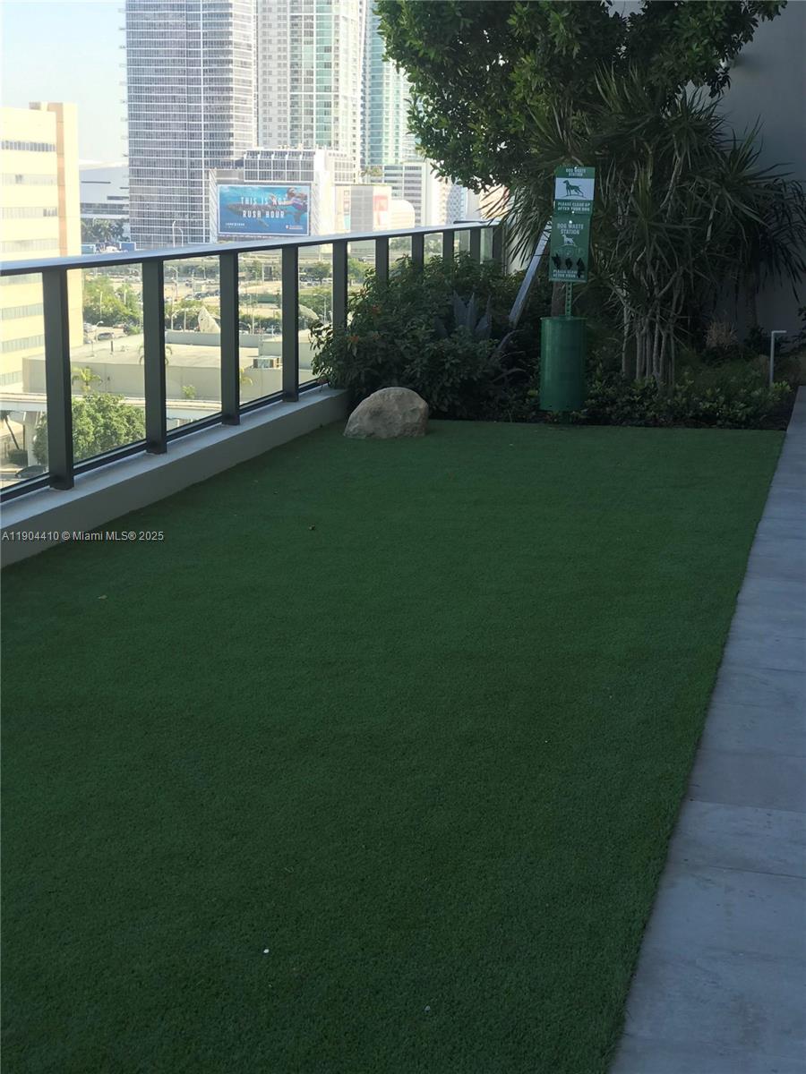 image Canvas Condo32