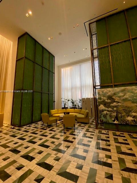 image 801 Sma Designer Suites C10