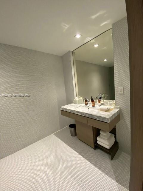 image 801 Sma Designer Suites C27