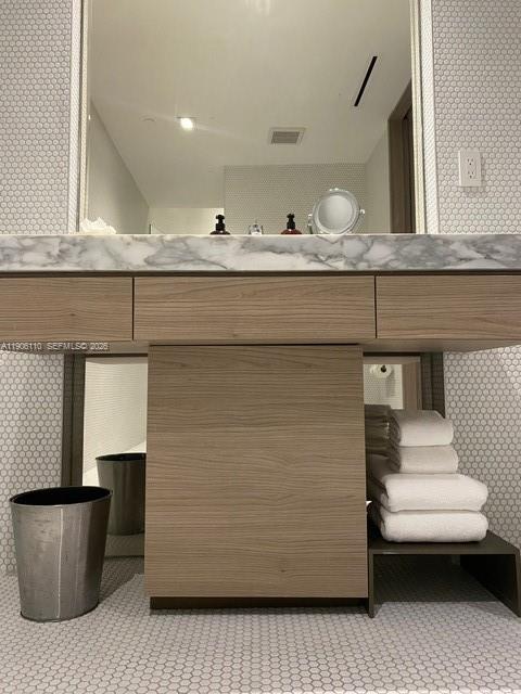 image 801 Sma Designer Suites C28