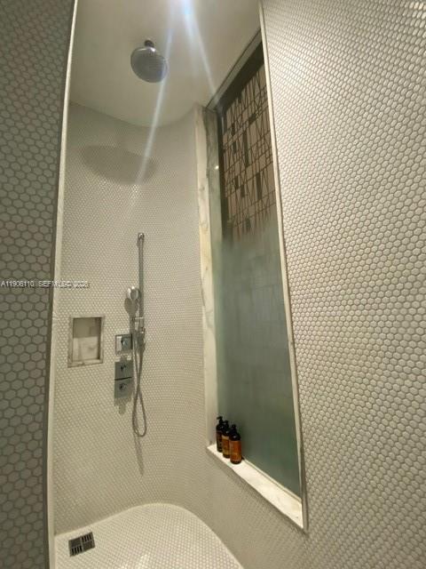 image 801 Sma Designer Suites C32