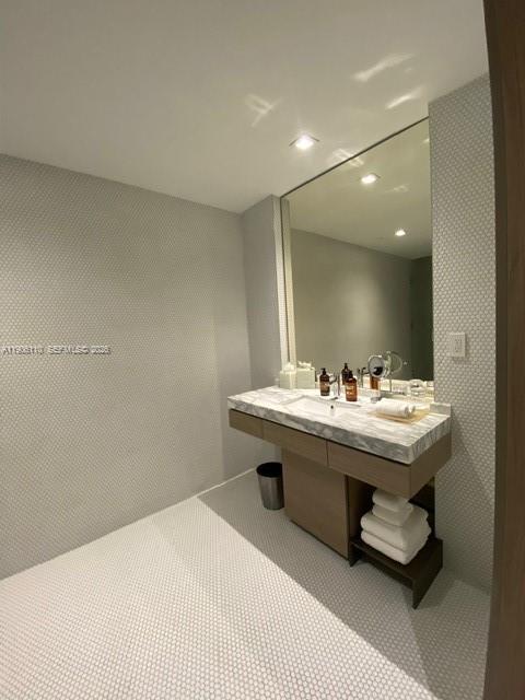 image 801 Sma Designer Suites C34