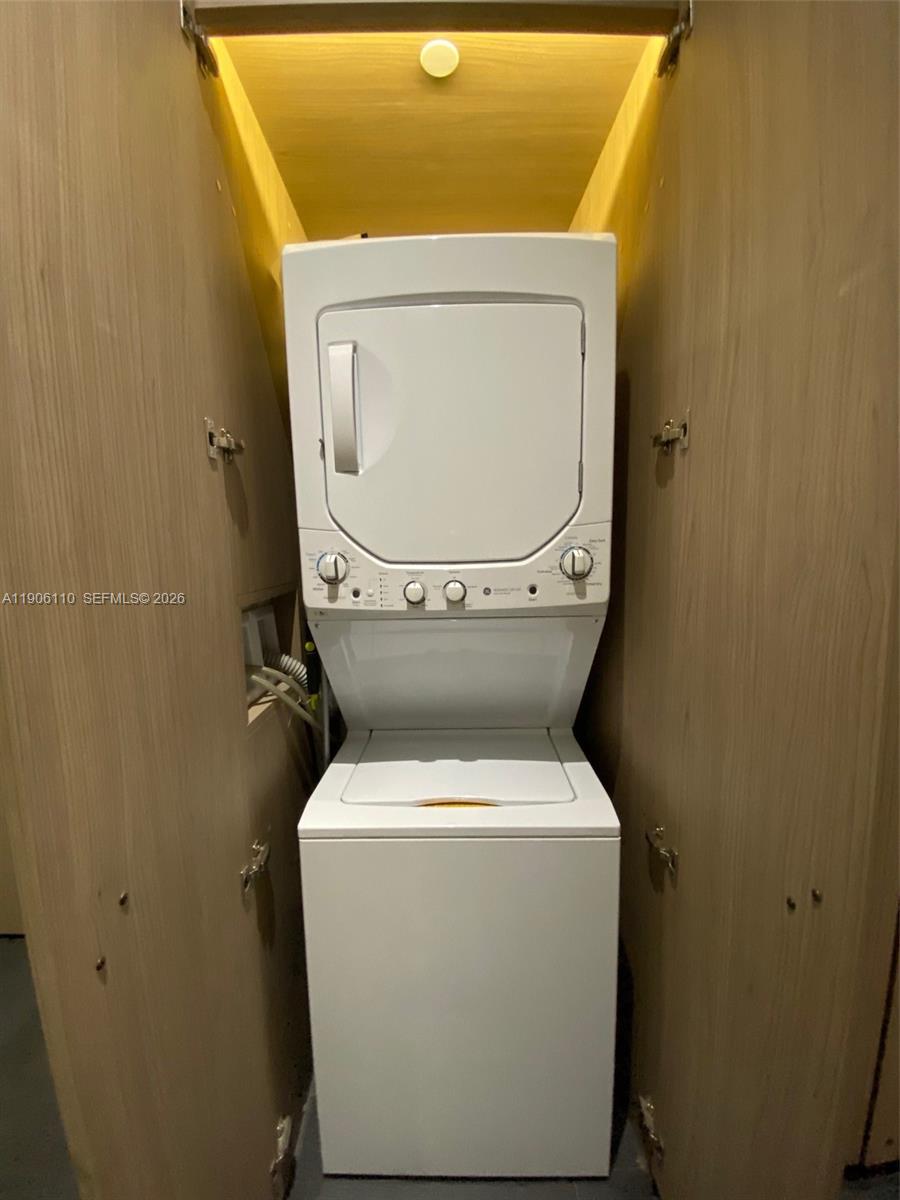 image 801 Sma Designer Suites C38