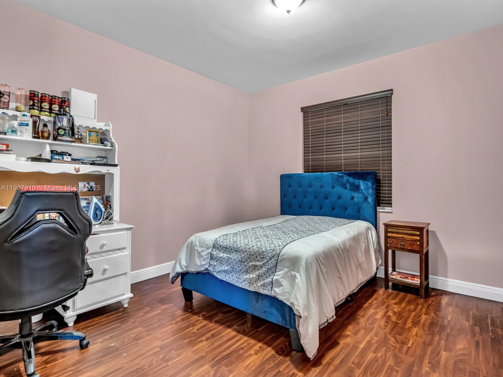 2710 Walkers Way Weston, FL 33331