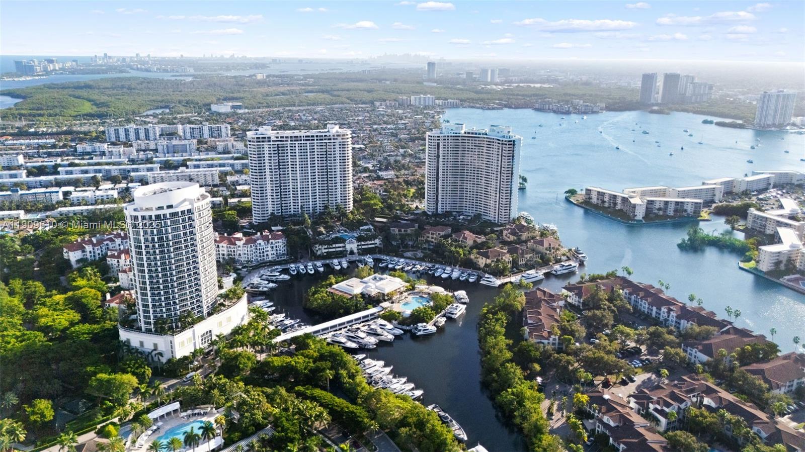 4100 Island Blvd #903 Aventura, FL 33160